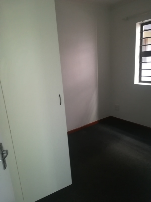 To Let 2 Bedroom Property for Rent in Guldenland Western Cape